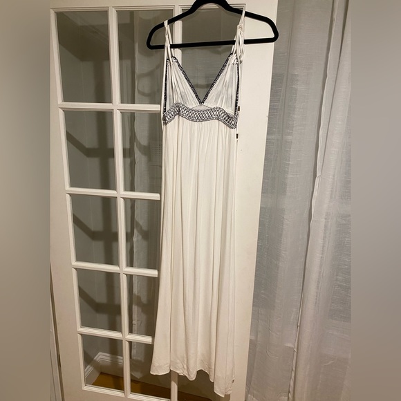Whit LuLus Maxi Dress - Size Small - Picture 6 of 10